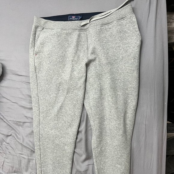 Vineyard Vines Saltwater Fleece Jogger Sweatpants (GRAY HEATHER) - Picture 1 of 5